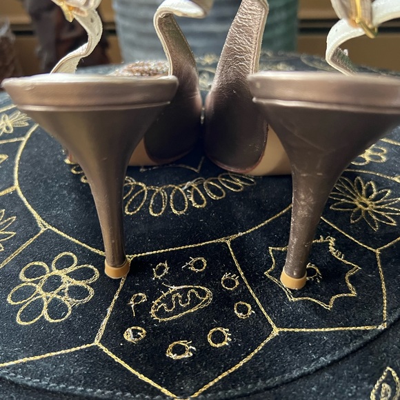 Stuart Weitzman 7 Rhinestone Heels Bronze Slingback Leather Shoes Metallic - Picture 5 of 15